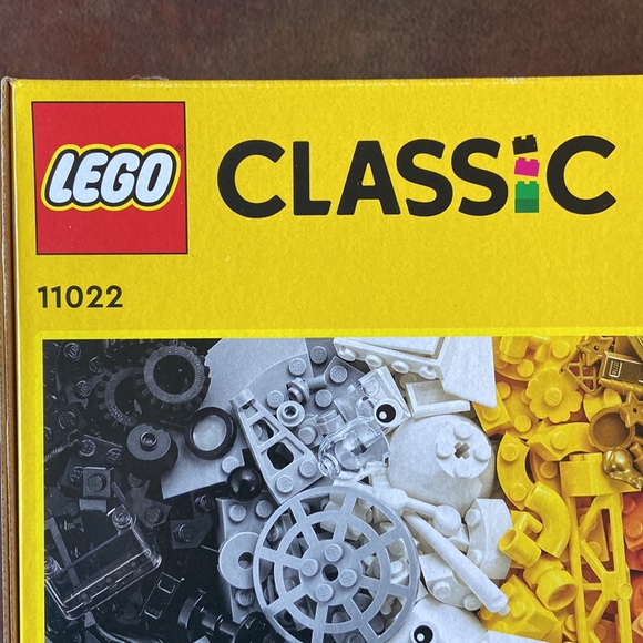 Lego Classic 1700 pieces space mission NIB - Picture 5 of 6